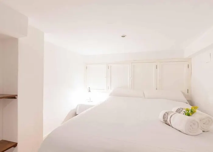Estudio Espacioso Y Centrico Sevilla
